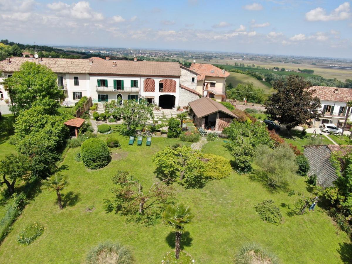 B&B Il Casale Di Andrea & Simona Camino Exteriör bild
